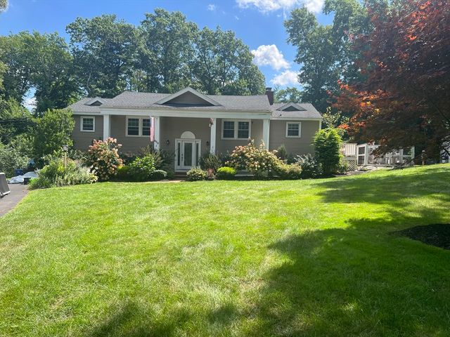 456 Summer, North Andover, MA 01845