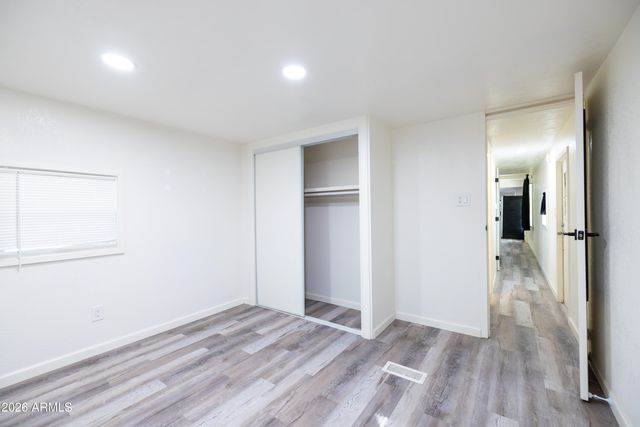 535 S ALMA SCHOOL Road 17, Mesa, AZ 85210