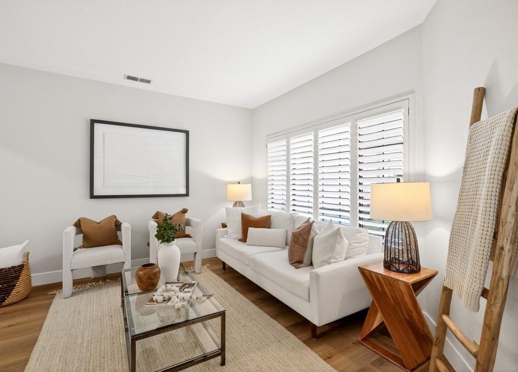 Image 14 of property listing at 455 455 Eagle Valley Way, Danville, CA 94506