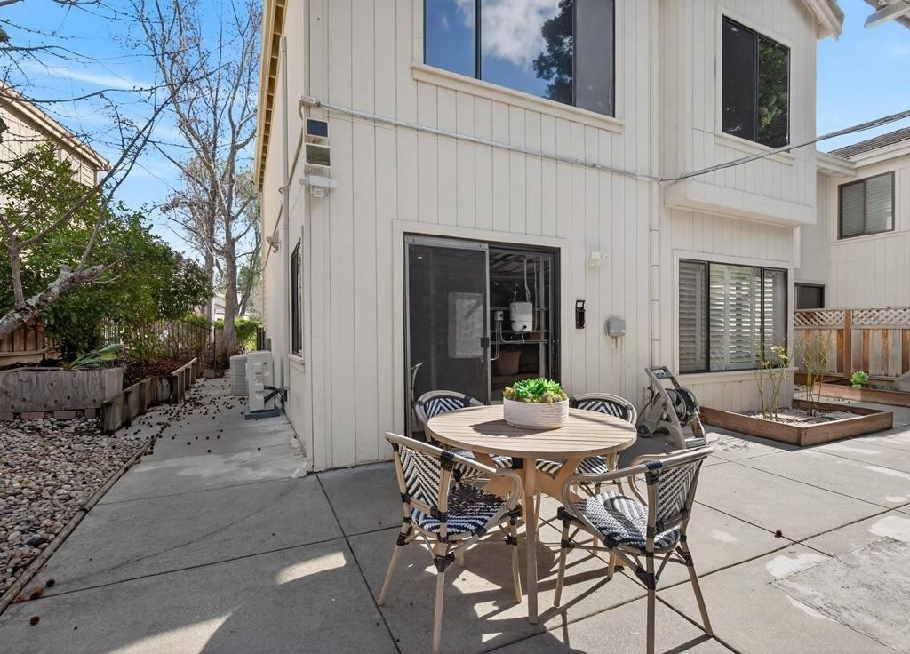 Image 42 of property listing at 455 455 Eagle Valley Way, Danville, CA 94506