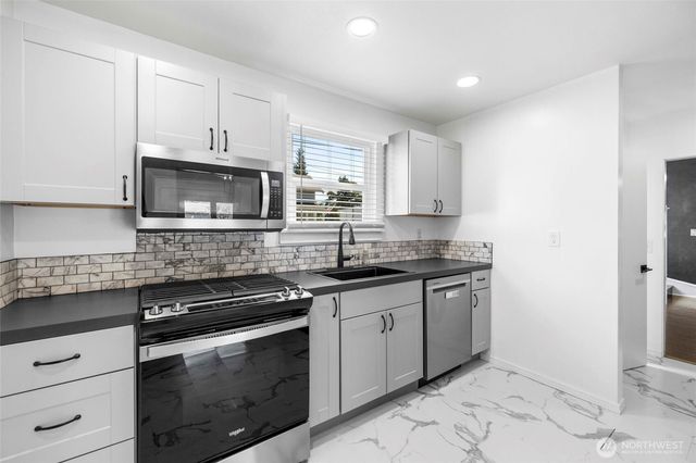 24499 E State Street, Sedro Woolley, WA 98284