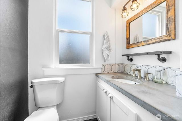24499 E State Street, Sedro Woolley, WA 98284