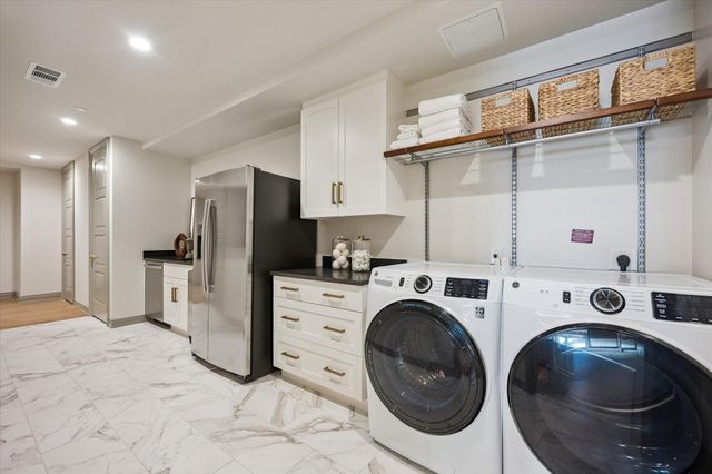 1717 Bissonnet Street 602, Houston, TX 77005