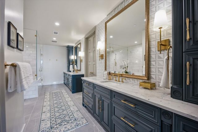 1717 Bissonnet Street 602, Houston, TX 77005
