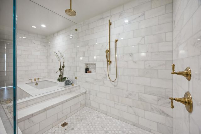 1717 Bissonnet Street 602, Houston, TX 77005