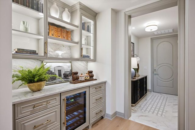 1717 Bissonnet Street 602, Houston, TX 77005