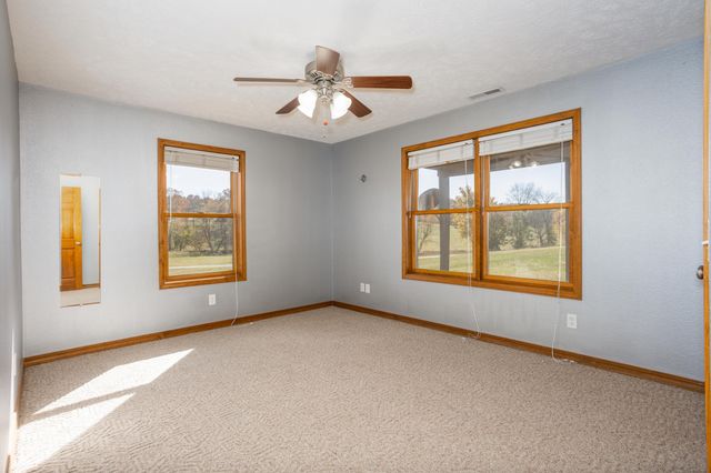 5105 W Dulin Lane, Brookline, MO 65619