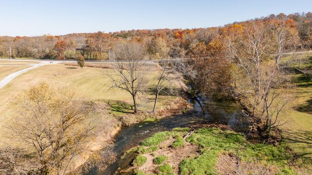 5105 W Dulin Lane, Brookline, MO 65619