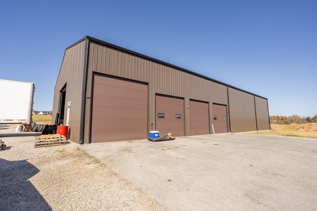 5105 W Dulin Lane, Brookline, MO 65619