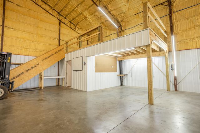5105 W Dulin Lane, Brookline, MO 65619