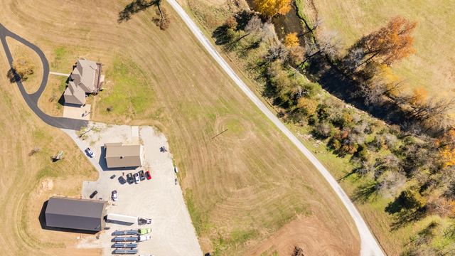 5105 W Dulin Lane, Brookline, MO 65619