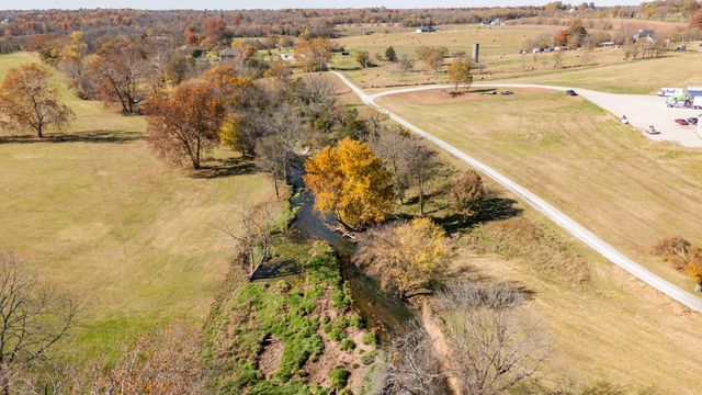 5105 W Dulin Lane, Brookline, MO 65619