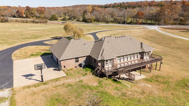 5105 W Dulin Lane, Brookline, MO 65619