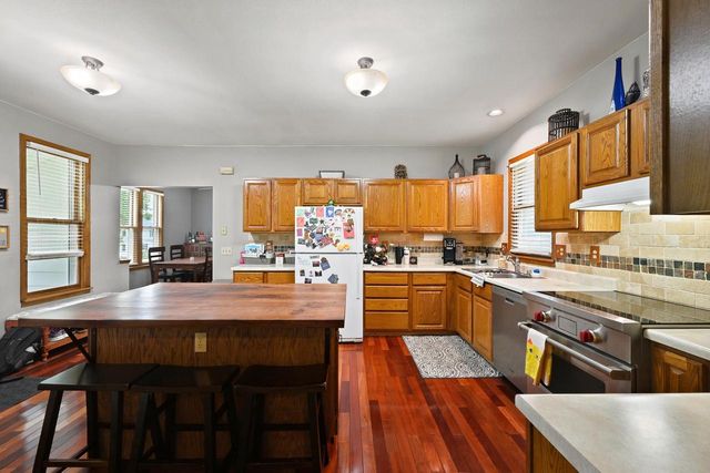 122 N 2nd Street, Mount Horeb, WI 53572