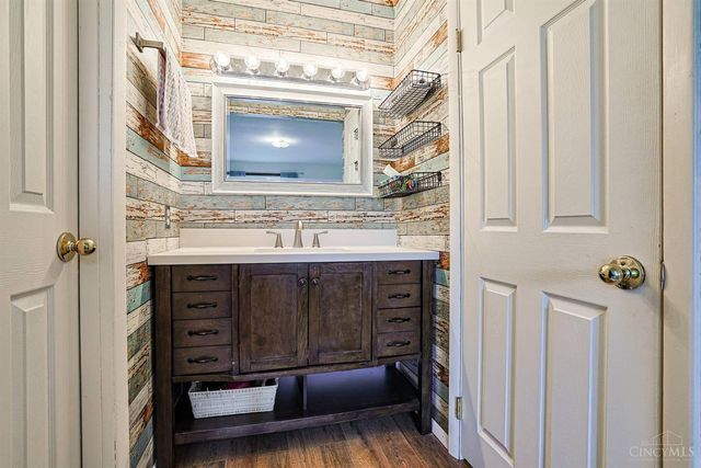 885 W Michaels Road, Tipp City, OH 45371