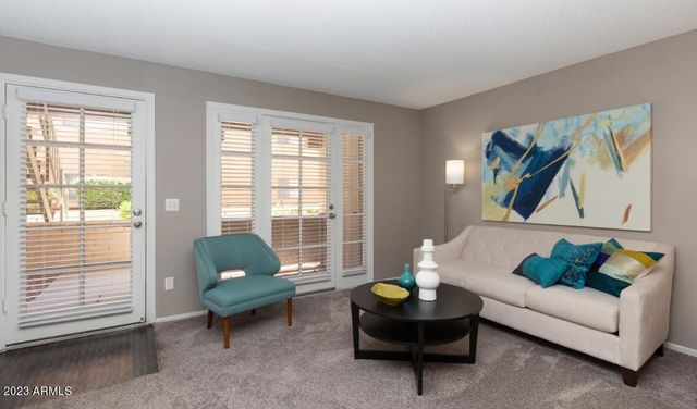 6201 W Olive Avenue A2, Glendale, AZ 85302