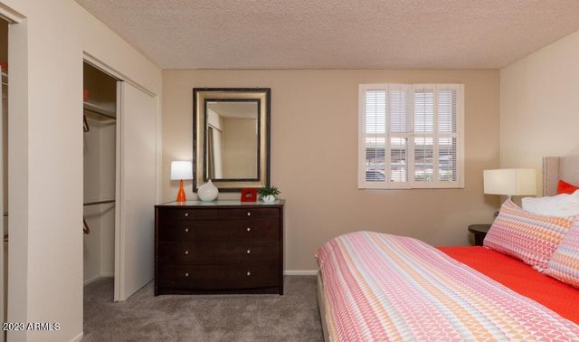 6201 W Olive Avenue A2, Glendale, AZ 85302