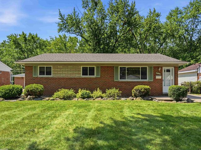 10994 Lesure Drive, Sterling Heights, MI 48312