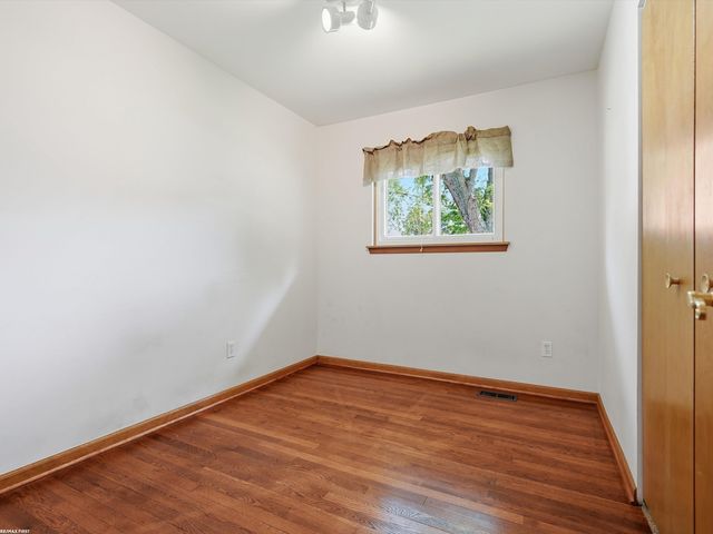 10994 Lesure Drive, Sterling Heights, MI 48312