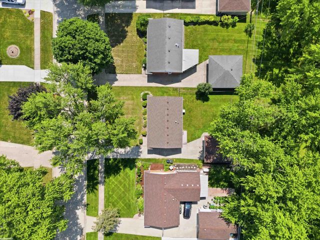 10994 Lesure Drive, Sterling Heights, MI 48312