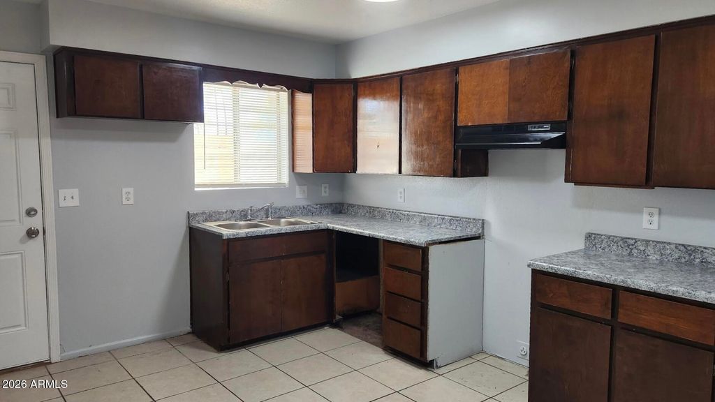 6701 N 27TH Avenue, Phoenix, AZ 85017