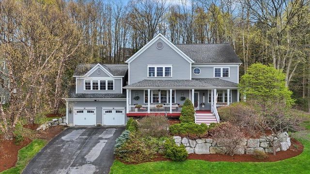 176 Boulder Hill Drive, Shelburne, VT 05482