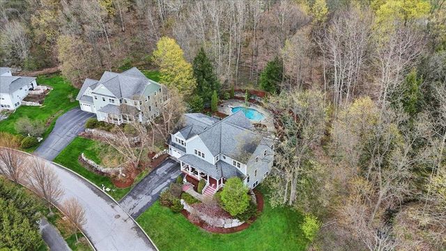 176 Boulder Hill Drive, Shelburne, VT 05482