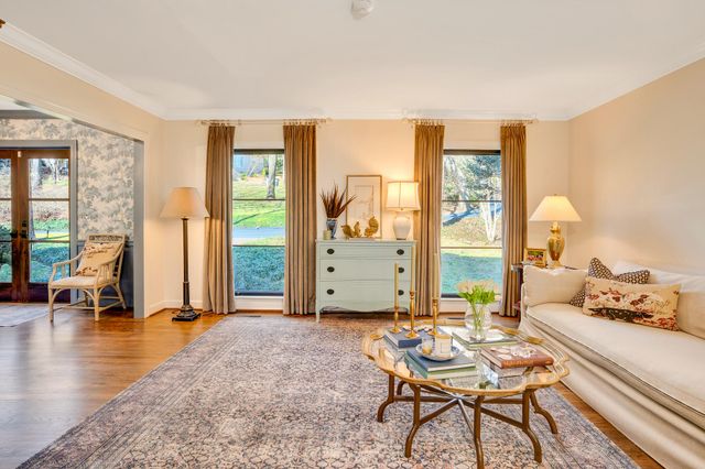 1117 Mountain Terrace, Lookout Mountain, GA 30750