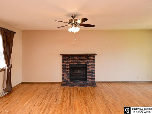 5306 S 106Th Street, Omaha, NE 68127