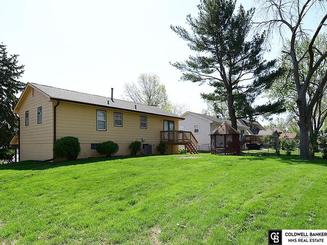 5306 S 106Th Street, Omaha, NE 68127