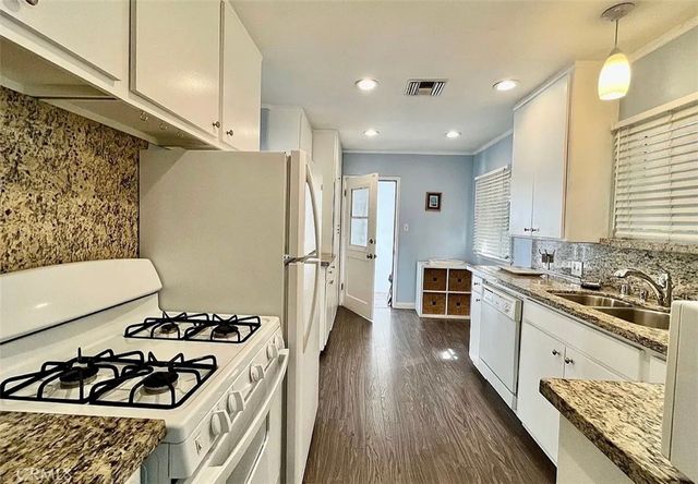 12454 Kling, Studio City, CA 91604