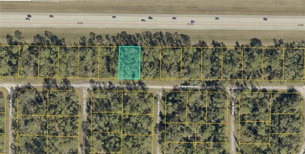 0954126615 Averette AVE, North Port, FL 34291