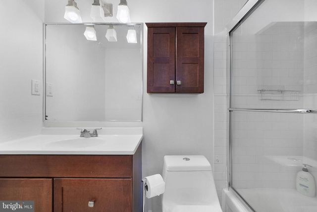 3256 Q ST NW, Washington, DC 20007