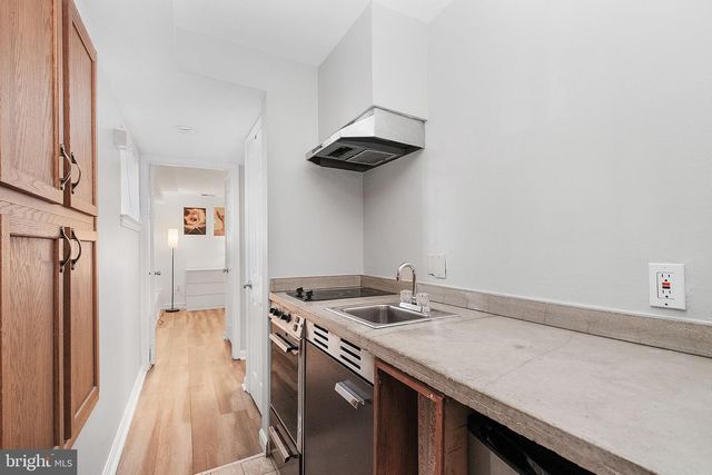 3256 Q ST NW, Washington, DC 20007