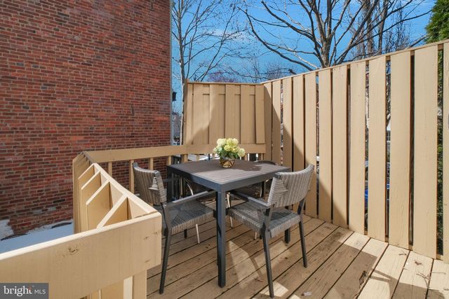 3256 Q ST NW, Washington, DC 20007