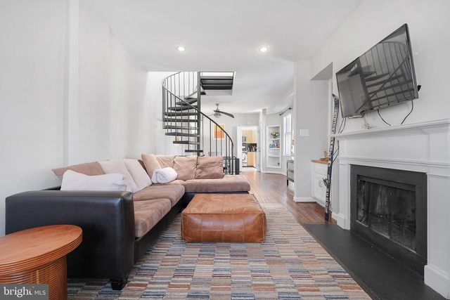 3256 Q ST NW, Washington, DC 20007