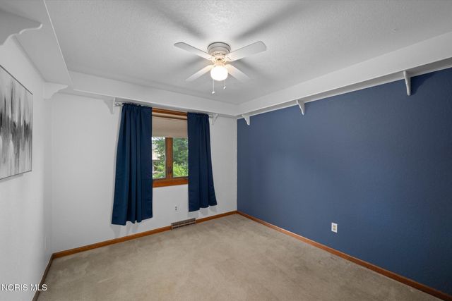 2252 Cedarwood Drive, Maumee, OH 43537