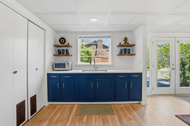 815 Rodney Dr, Nashville, TN 37205
