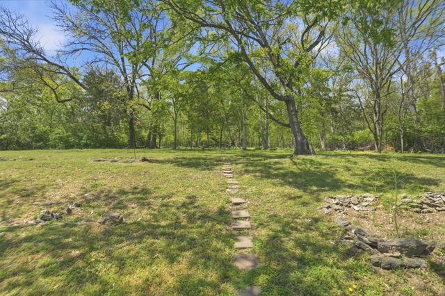 815 Rodney Dr, Nashville, TN 37205