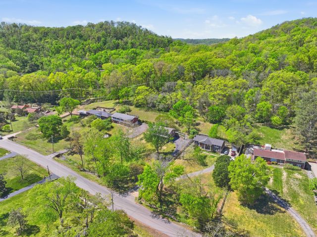 815 Rodney Dr, Nashville, TN 37205