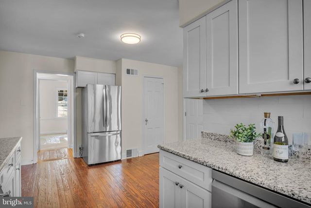 1059 HILLSIDE DR, York, PA 17403