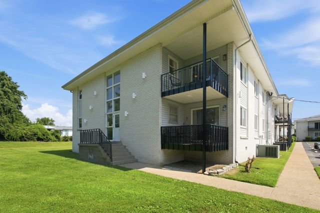 613 Hillsboro Rd Apt D28, Franklin, TN 37064