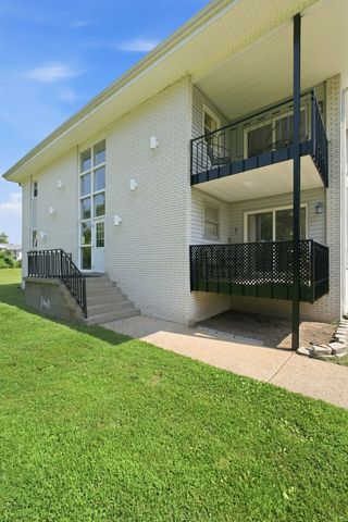 613 Hillsboro Rd Apt D28, Franklin, TN 37064