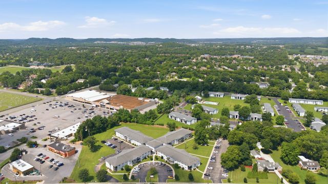 613 Hillsboro Rd Apt D28, Franklin, TN 37064