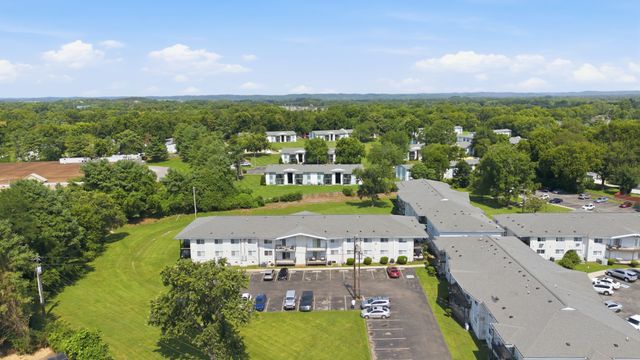 613 Hillsboro Rd Apt D28, Franklin, TN 37064