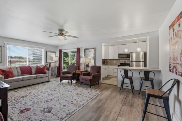 613 Hillsboro Rd Apt D28, Franklin, TN 37064