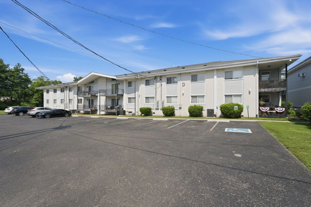 613 Hillsboro Rd Apt D28, Franklin, TN 37064