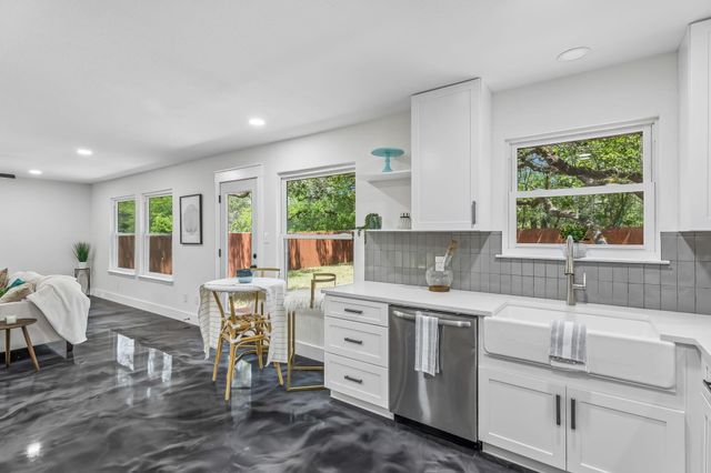 8921 Corran Ferry DR, Austin, TX 78749