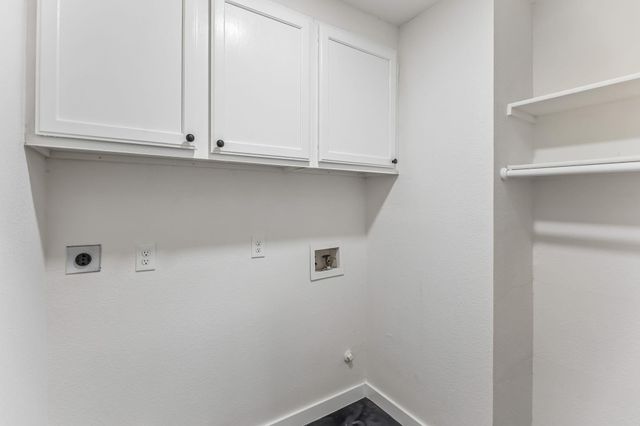8921 Corran Ferry DR, Austin, TX 78749