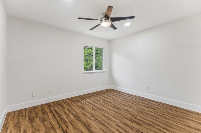 8921 Corran Ferry DR, Austin, TX 78749